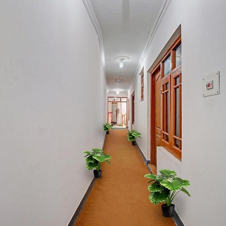 Super Oyo Capital O 91600 The Village Classic Hotel And Restaurant Srīnagar Esterno foto