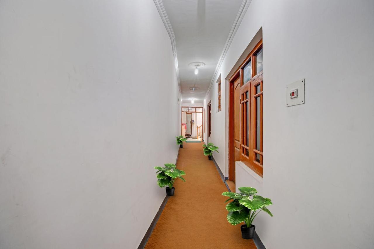 Super Oyo Capital O 91600 The Village Classic Hotel And Restaurant Srīnagar Esterno foto