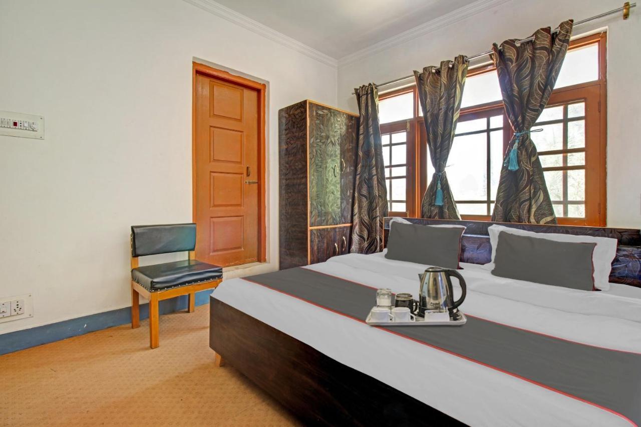 Super Oyo Capital O 91600 The Village Classic Hotel And Restaurant Srīnagar Esterno foto