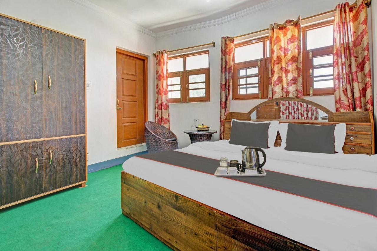 Super Oyo Capital O 91600 The Village Classic Hotel And Restaurant Srīnagar Esterno foto