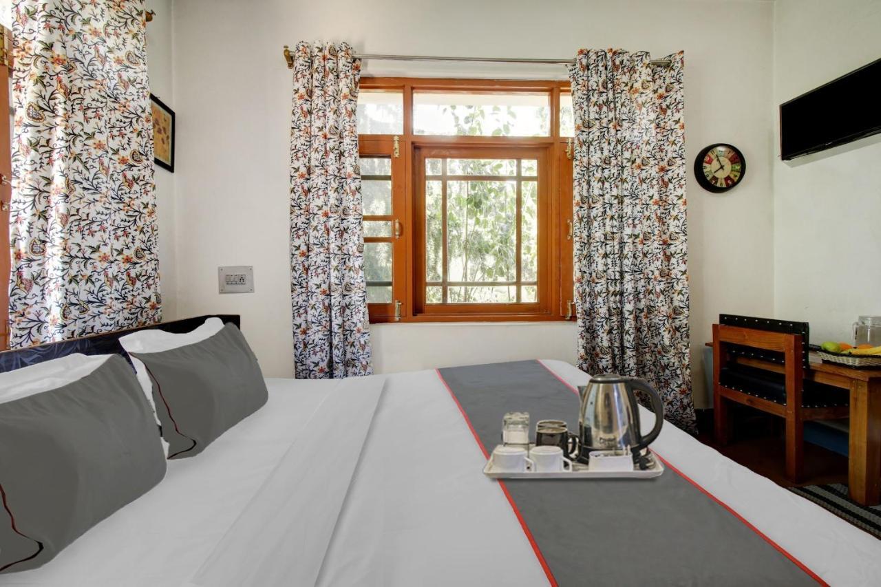 Super Oyo Capital O 91600 The Village Classic Hotel And Restaurant Srīnagar Esterno foto